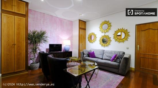 Elegante apartamento de 1 dormitorio en alquiler en Malasaña - MADRID