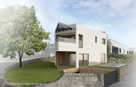 Casa d'obra nova a quatre vents a La Roca del Vallès - BARCELONA