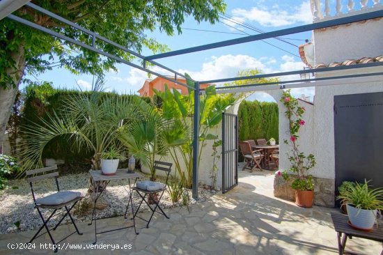 Villa en venta en Els Poblets (Alicante)