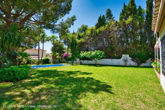 Villa en venta en Marbella (Málaga)