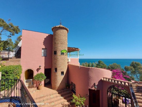 Villa en venta en Vélez-Málaga (Málaga)