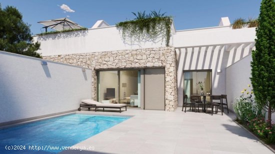 Villa en venta en Pilar de la Horadada (Alicante)