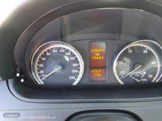Mercedes Vito 116 DCI AUT. 160 CV CON 9 PLAZAS de 2015 con 125.000 Km por 22.000 EUR. en Murcia