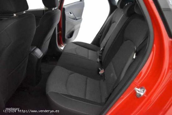 Hyundai i30 1.5 DPI Klass SLX 110 de 2023 con 11.800 Km por 18.700 EUR. en Segovia