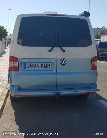 Volkswagen Transporter T5 de 2014 con 267.000 Km por 20.000 EUR. en Alicante