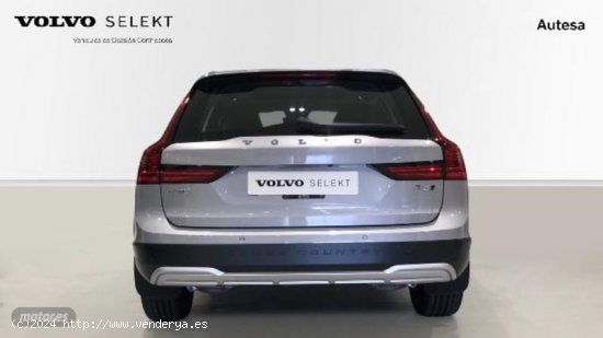 Volvo V 90 V90 Cross Country Ultimate, B5 (diesel) AWD, Diesel de 2022 con 15.482 Km por 82.900 EUR.