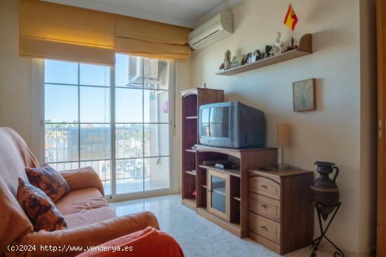 Apartamento ideal a 500 metros de la playa de Roquetas de Mar - ALMERIA