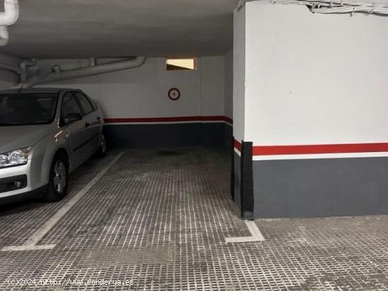 Amplia plaza de parking en venta al lado de Plaza Catalunya - BARCELONA