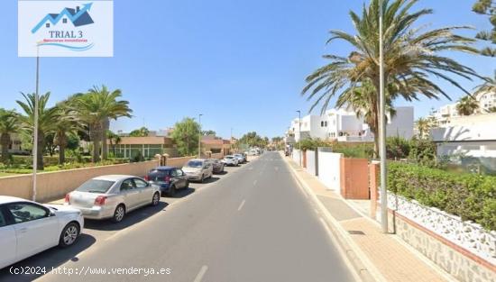Venta Local Comercial en Roquetas de Mar - Almería - ALMERIA