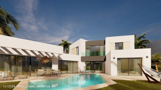 Villa en venta a estrenar en Estepona (Málaga)
