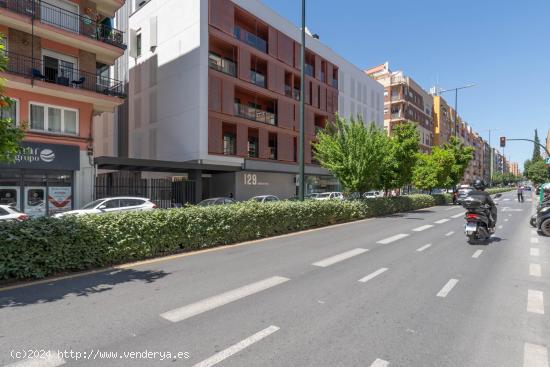 ¿Cansado de viviendas de segunda mano a reformar y bloques antiguos? Por fin obra nueva en Granada.