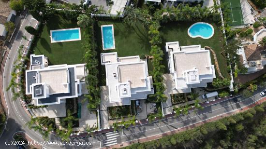 Villa de lujo de 6 dormitorios y 6 baños en Lomas de Marbella Club, Milla de Oro - MALAGA