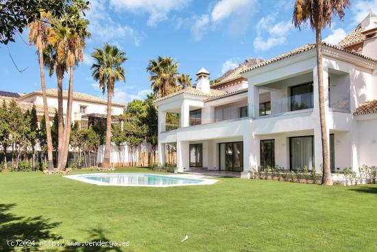 Villa de lujo de 6 dormitorios y 9 baños en Sierra Blanca, La milla de oro de Marbella - MALAGA