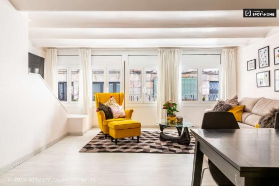 Elegante apartamento de 1 dormitorio en alquiler en El Raval - BARCELONA