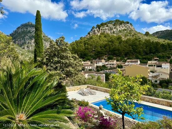 Casa de Pueblo Reformada con Piscina y Vistas Panorámicas en Caimari, Mallorca - BALEARES