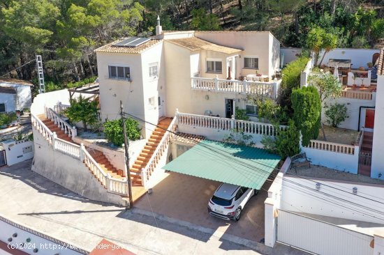  Villa en venta en Adsubia (Alicante) 