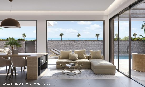 Villa en venta a estrenar en Pilar de la Horadada (Alicante)