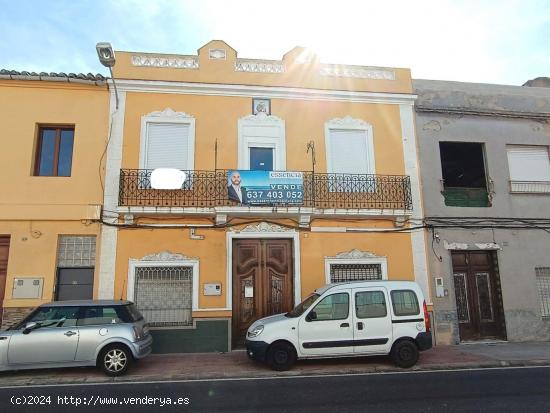 Casa con estilo y terraza en  Alqueria de la condesa.cIdeal para inversión. - VALENCIA