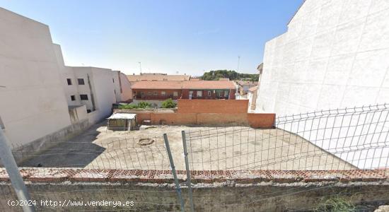 TERRENO URBANO DE 683 M2 EN VENTA EN PLENO YUNCOS - TOLEDO