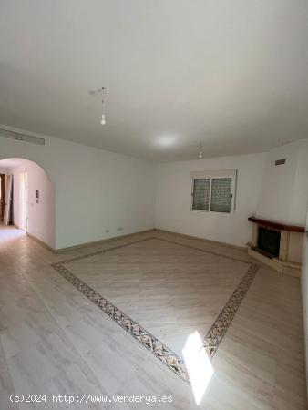Casa en venta en Las Arboleas - ALMERIA