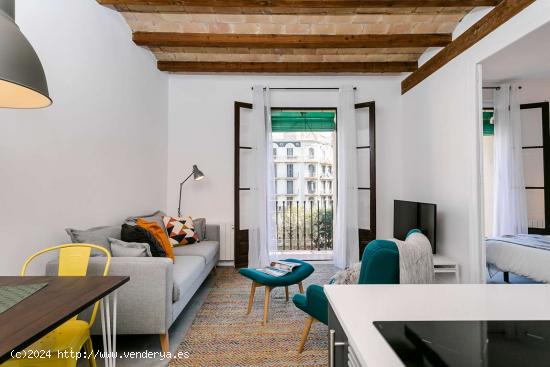  Apartamento de 2 habitaciones en Sant Antoni, Barcelona - BARCELONA 