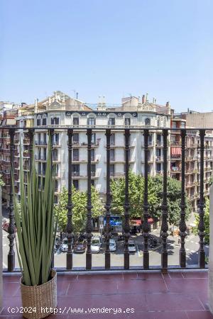  Apartamento entero de 2 dormitorios en Barcelona. - BARCELONA 
