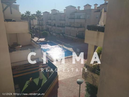 Apartamento en venta con piscina comunitaria y parking incluido, La Nucía centro - ALICANTE