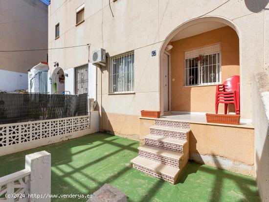  Tu rincón de tranquilidad en Los Balcones, Torrevieja. 1 habitación + 1 baño y terraza de 25m2 SU 