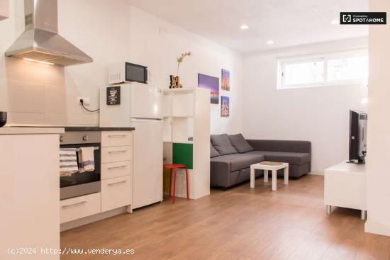  Tremendo apartamento de 1 dormitorio con terraza en alquiler en El Carmel - BARCELONA 