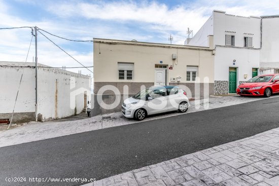  Casa en venta de 98 m² Avenida la Paz, 38570 Fasnia (Tenerife) 