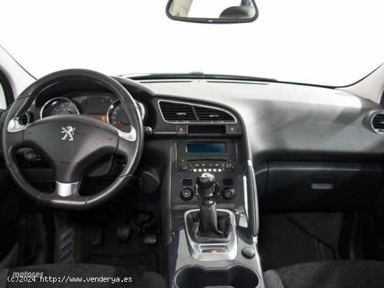 Peugeot 3008 1.2 PureTech S&S Style 130 de 2016 con 83.900 Km por 10.990 EUR. en Cadiz