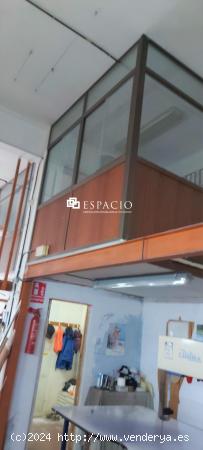 LOCAL COMERCIAL EN ZONA DE CERDANYOLA!!! - BARCELONA