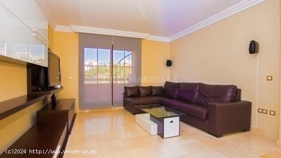 Apartamento en venta en Benahavís (Málaga)