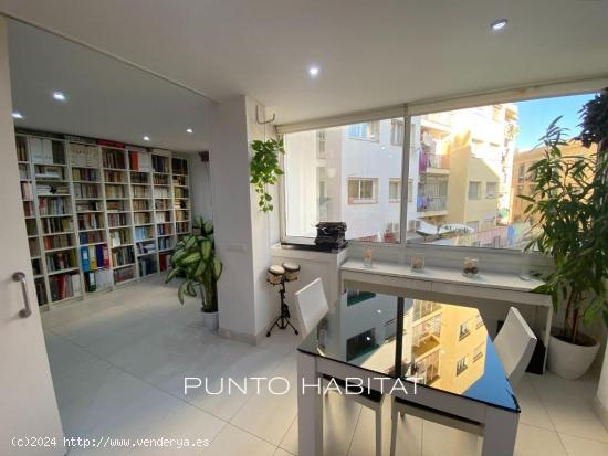 Finca con ascensor | Junto Ronda de Sant Antoni - BARCELONA