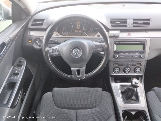 Volkswagen Passat 2.0 tdi 140 cv - Mejorada del campo