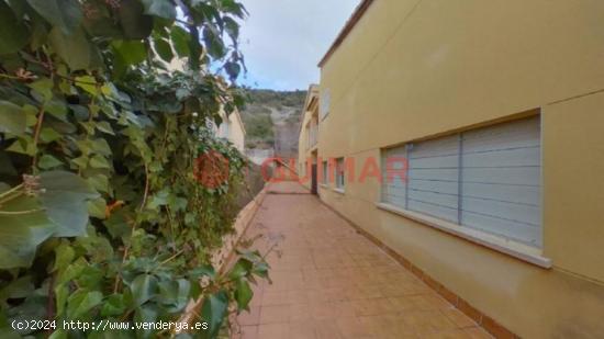 CHALET EN VENTA EN C/PO ROBERT SITGES PARA REFORMAR - Llevantina-Montgavina - BARCELONA