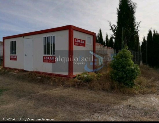 SE VENDE PARCELA RUSTICA EN CASICA OREA EN CARRETERA DE JAEN KM 5 / 2800 METROS/ PEQUEÑA CASA/ 8000