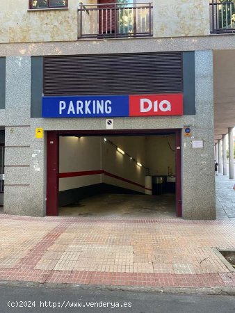  SE VENDE Estupenda plaza de garaje abierta, amplia y de fácil acceso - Salamanca 