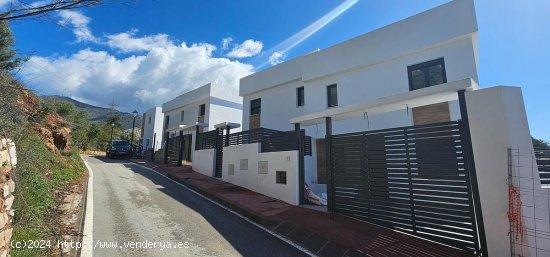  Villa en venta en Fuengirola (Málaga) 