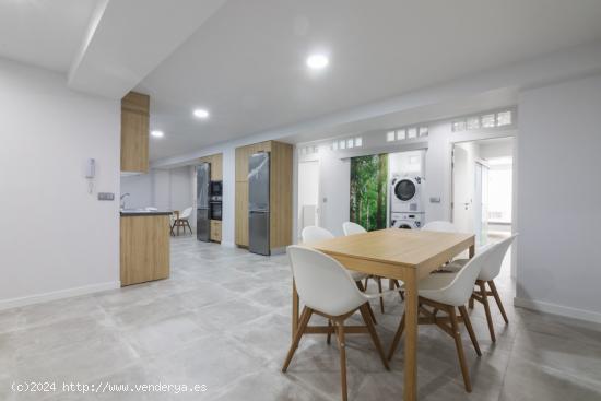  Habitación de alquiler para estudiantes en vivienda reformada Altabix - Elche - ALICANTE 