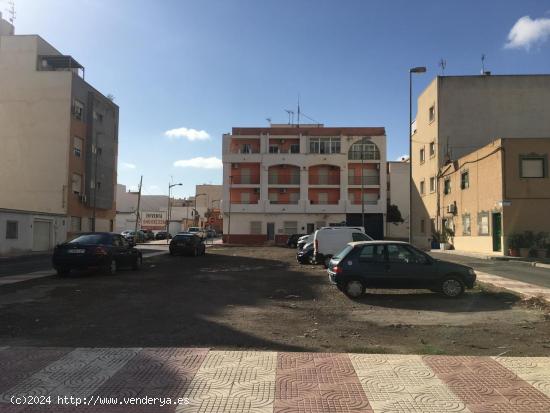  Terreno urbano en venta en Roquetas de Mar - ALMERIA 