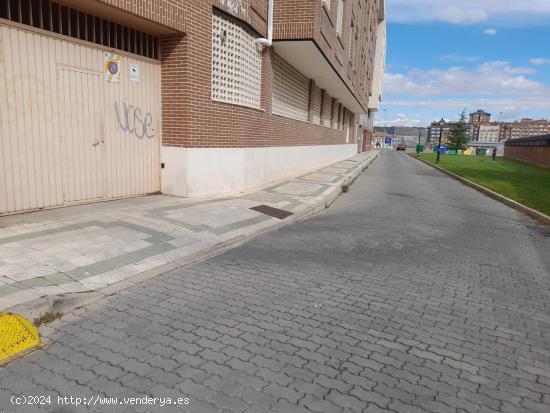 PLAZA DE GARAJE - AVDA DERECHOS HUMANOS - PALENCIA