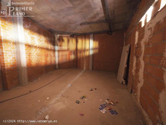 Se alquila local en pleno centro de Tomelloso - CIUDAD REAL