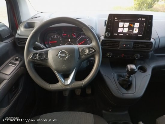 Opel Combo Life Selective L 1.5 Td 130 cv de 2020 con 126.719 Km por 13.600 EUR. en Sevilla