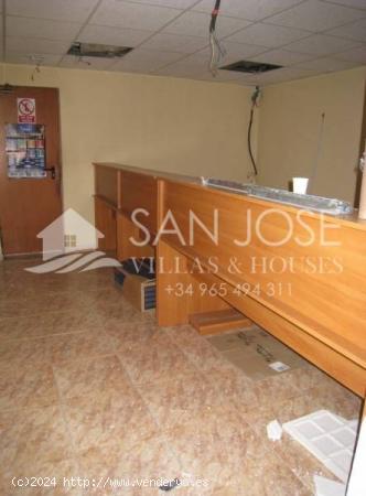 Inmobiliaria San Jose Villas and Houses vende oficina en Aspe - ALICANTE