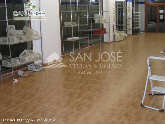  Inmobiliaria San Jose alquila un estupendo local comercial en Aspe Alicante  Costa Blanca - ALICANTE 