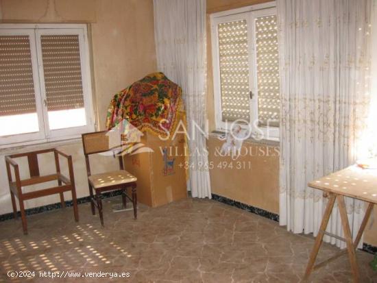 Inmobiliaria San Jose vende casa en el centro de Aspe, Alicante, Costa Blanca - ALICANTE