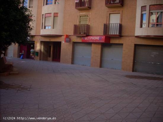 SE ALQUILA NEGOCIO DE HOSTELERIA JUNTO HOSPITAL DE ALICANTE , ZONA MUY TRANSITADA , 2 TERRAZAS PARA 