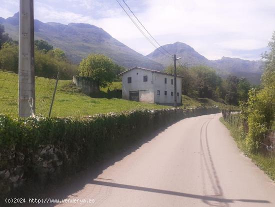 SE VENDE TERRENO CON EDIFICIO  EN RAMALES D ELA VICTORIA (CANTABRIA) - CANTABRIA