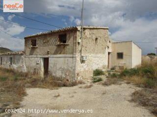 CASA A REFORMAR CON PARCELA EN PARAJE DE LAS CANALES, LORCA - MURCIA